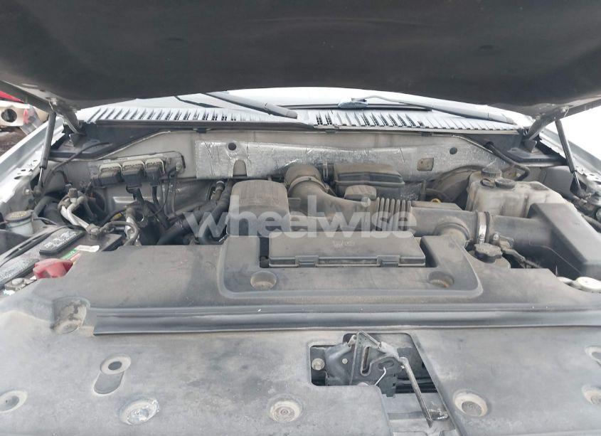 Photo 10 of 2011 Ford Expedition XLT (VIN 1FMJU1H58BEF26442)