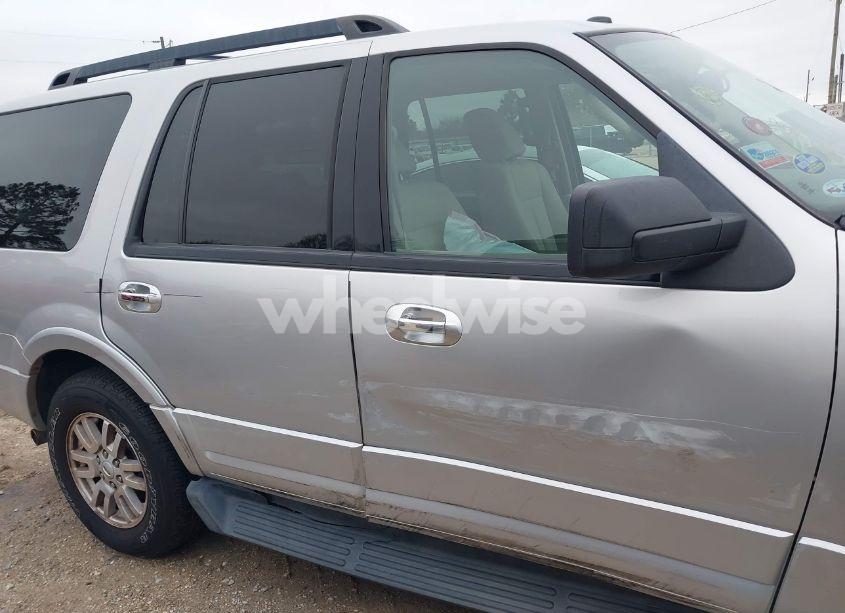 Photo 13 of 2011 Ford Expedition XLT (VIN 1FMJU1H58BEF26442)
