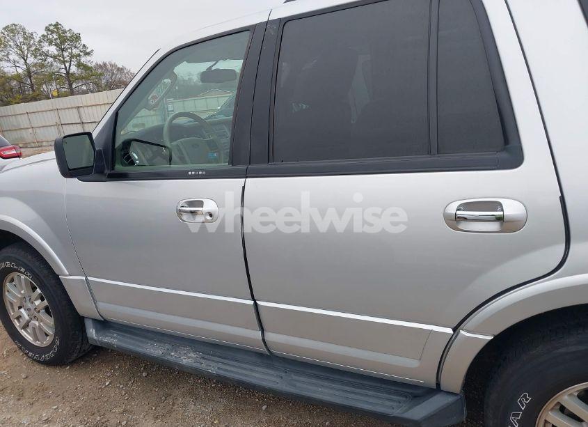 Photo 14 of 2011 Ford Expedition XLT (VIN 1FMJU1H58BEF26442)