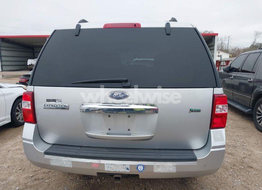 Photo 16 of 2011 Ford Expedition XLT (VIN 1FMJU1H58BEF26442)