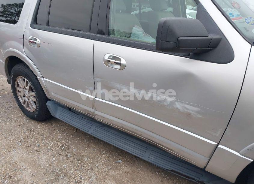 Photo 6 of 2011 Ford Expedition XLT (VIN 1FMJU1H58BEF26442)