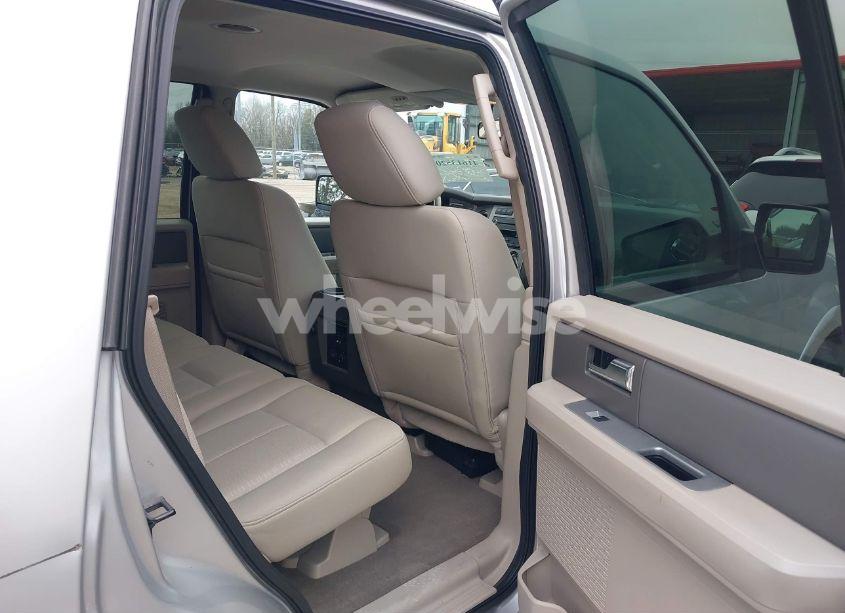 Photo 8 of 2011 Ford Expedition XLT (VIN 1FMJU1H58BEF26442)