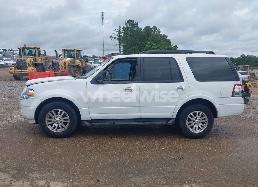 Photo 15 of 2011 Ford Expedition XLT (VIN 1FMJU1H58BEF54161)