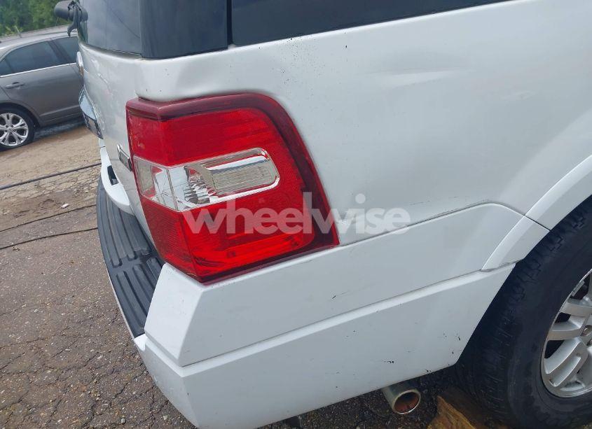 Photo 21 of 2011 Ford Expedition XLT (VIN 1FMJU1H58BEF54161)