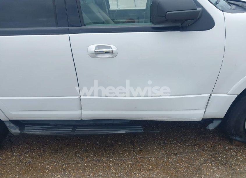 Photo 22 of 2011 Ford Expedition XLT (VIN 1FMJU1H58BEF54161)