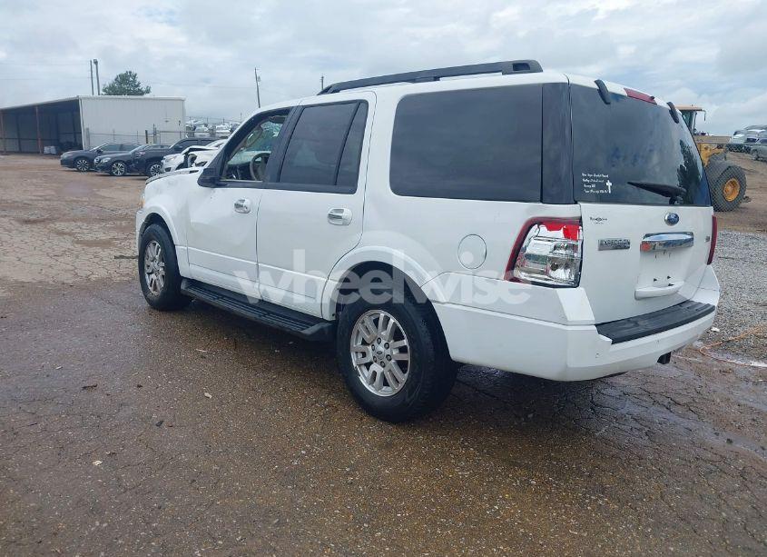 Photo 3 of 2011 Ford Expedition XLT (VIN 1FMJU1H58BEF54161)