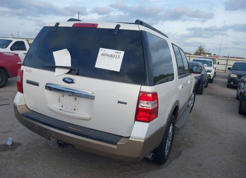 Photo 4 of 2012 Ford Expedition XLT (VIN 1FMJU1H58CEF15393)