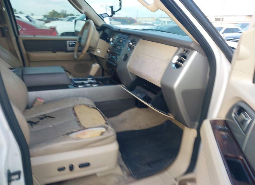 Photo 5 of 2012 Ford Expedition XLT (VIN 1FMJU1H58CEF15393)