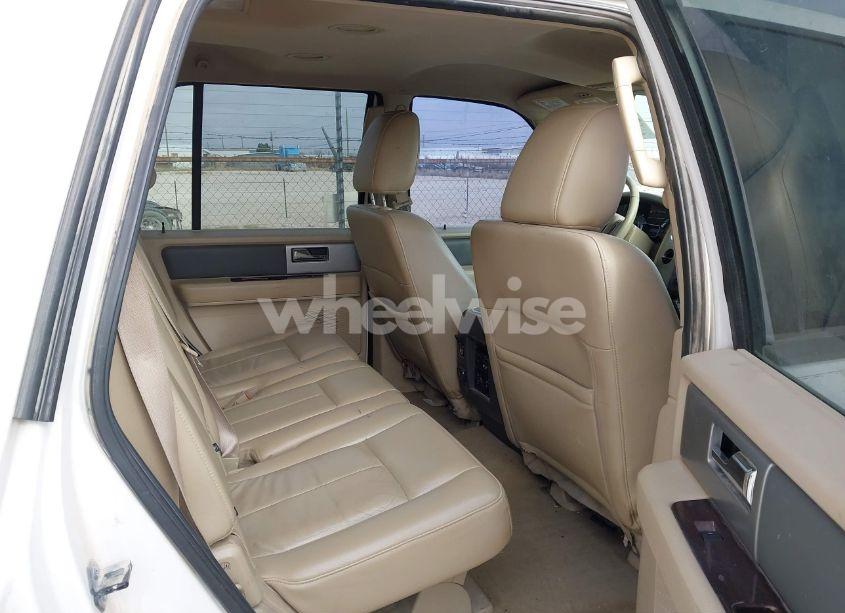 Photo 8 of 2014 Ford Expedition XLT (VIN 1FMJU1H58EEF22492)
