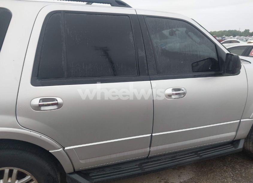 Photo 13 of 2014 Ford Expedition XLT (VIN 1FMJU1H58EEF65794)