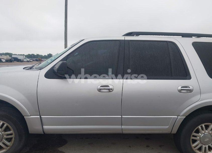 Photo 14 of 2014 Ford Expedition XLT (VIN 1FMJU1H58EEF65794)