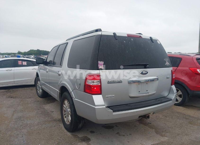 Photo 3 of 2014 Ford Expedition XLT (VIN 1FMJU1H58EEF65794)