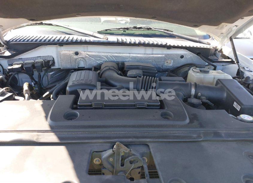 Photo 10 of 2013 Ford Expedition XLT (VIN 1FMJU1H59DEF64054)