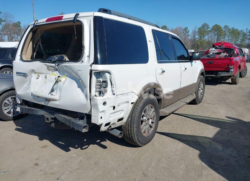 Photo 4 of 2013 Ford Expedition XLT (VIN 1FMJU1H59DEF64054)