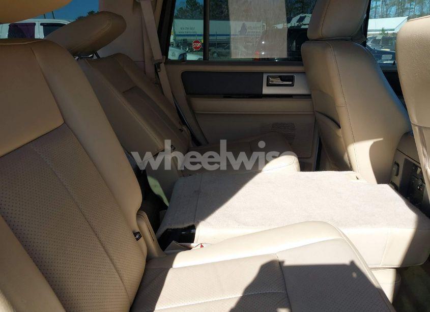 Photo 8 of 2013 Ford Expedition XLT (VIN 1FMJU1H59DEF64054)