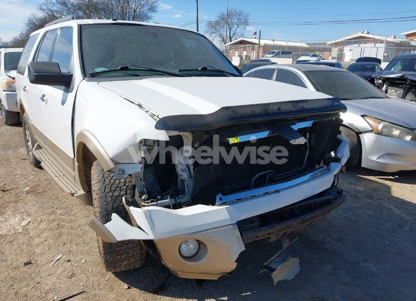 Photo 6 of 2013 Ford Expedition XLT (VIN 1FMJU1H59DEF69268)