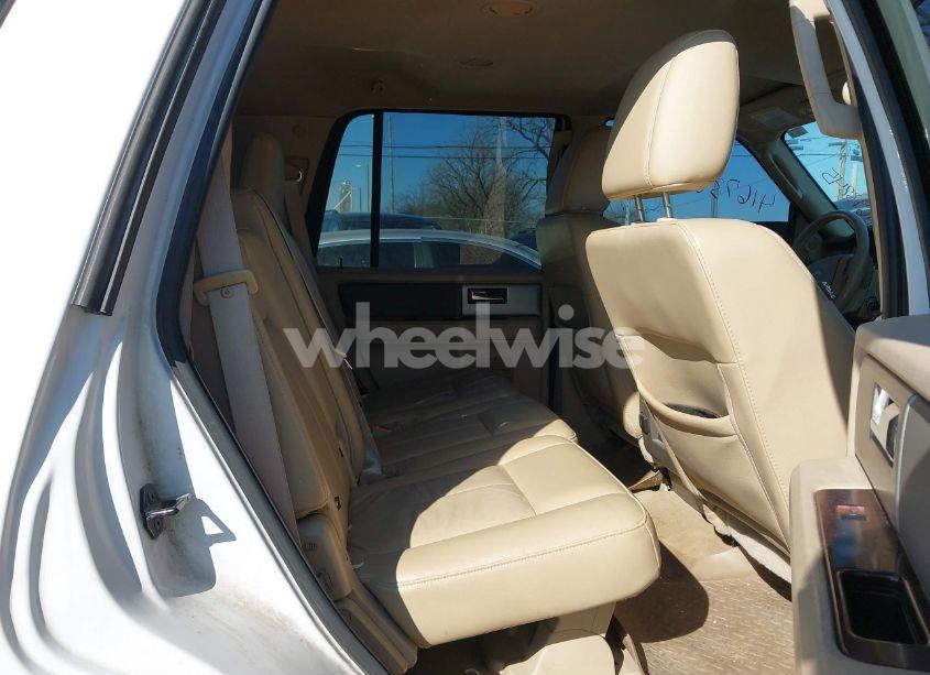 Photo 8 of 2013 Ford Expedition XLT (VIN 1FMJU1H59DEF69268)