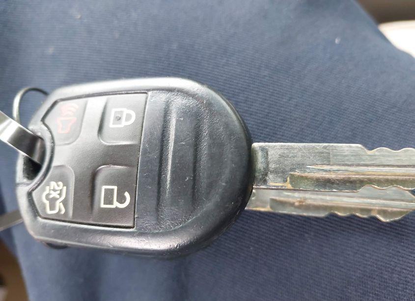 Photo 11 of 2014 Ford Expedition XLT (VIN 1FMJU1H59EEF65402)