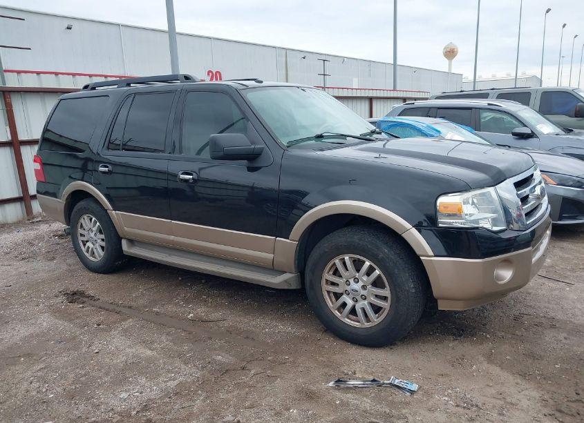Photo 13 of 2014 Ford Expedition XLT (VIN 1FMJU1H59EEF65402)