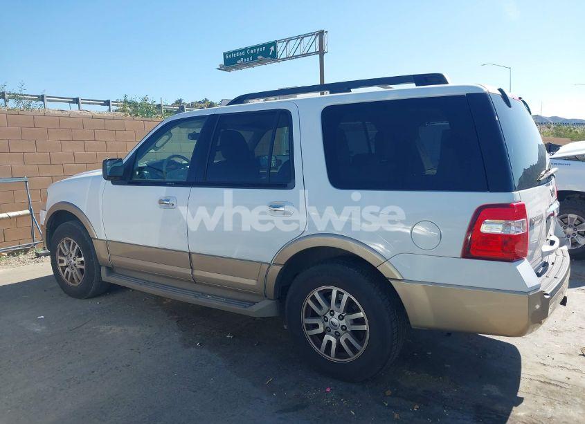 Photo 14 of 2012 Ford Expedition XLT (VIN 1FMJU1H5XCEF58911)