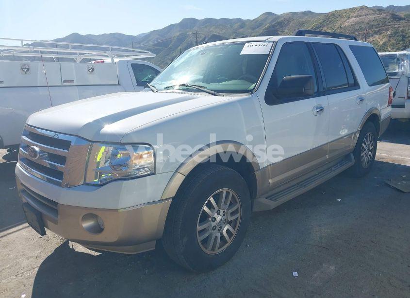 Photo 2 of 2012 Ford Expedition XLT (VIN 1FMJU1H5XCEF58911)