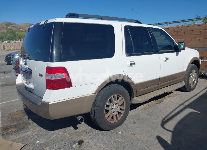 Photo 4 of 2012 Ford Expedition XLT (VIN 1FMJU1H5XCEF58911)