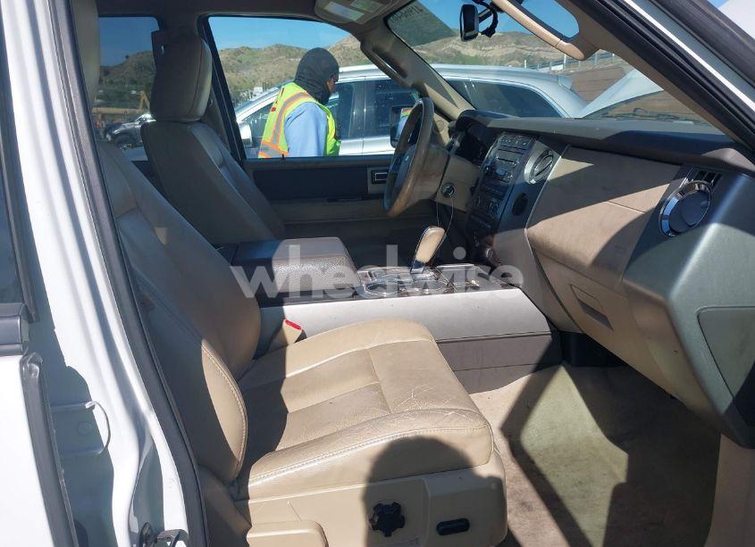 Photo 5 of 2012 Ford Expedition XLT (VIN 1FMJU1H5XCEF58911)