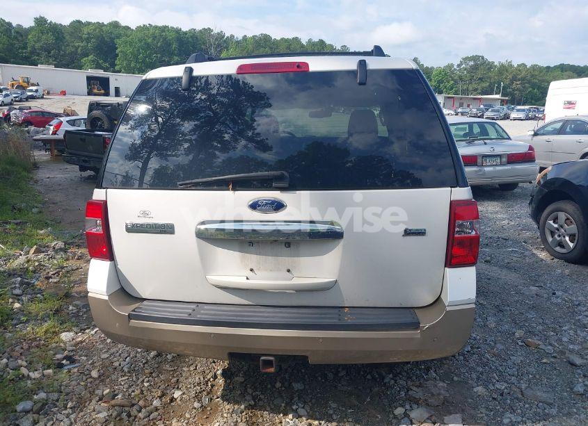 Photo 16 of 2013 Ford Expedition XLT (VIN 1FMJU1H5XDEF02260)