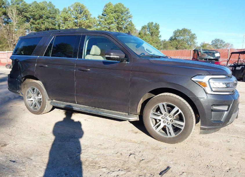 2023 Ford Expedition XLT (VIN 1FMJU1H83PEA66933) main photo