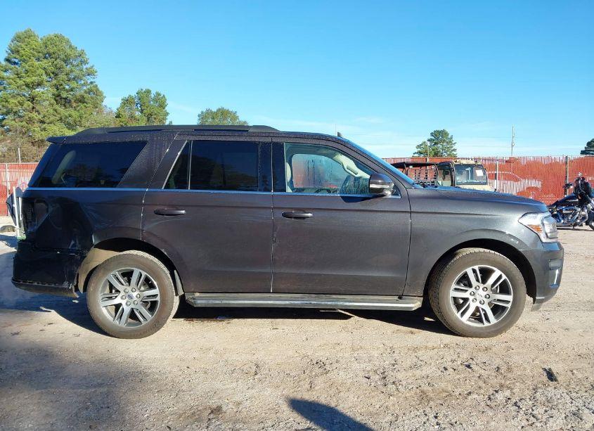Photo 13 of 2023 Ford Expedition XLT (VIN 1FMJU1H83PEA66933)