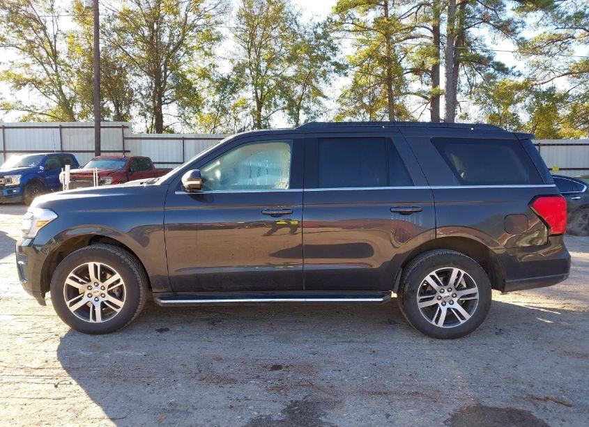 Photo 14 of 2023 Ford Expedition XLT (VIN 1FMJU1H83PEA66933)