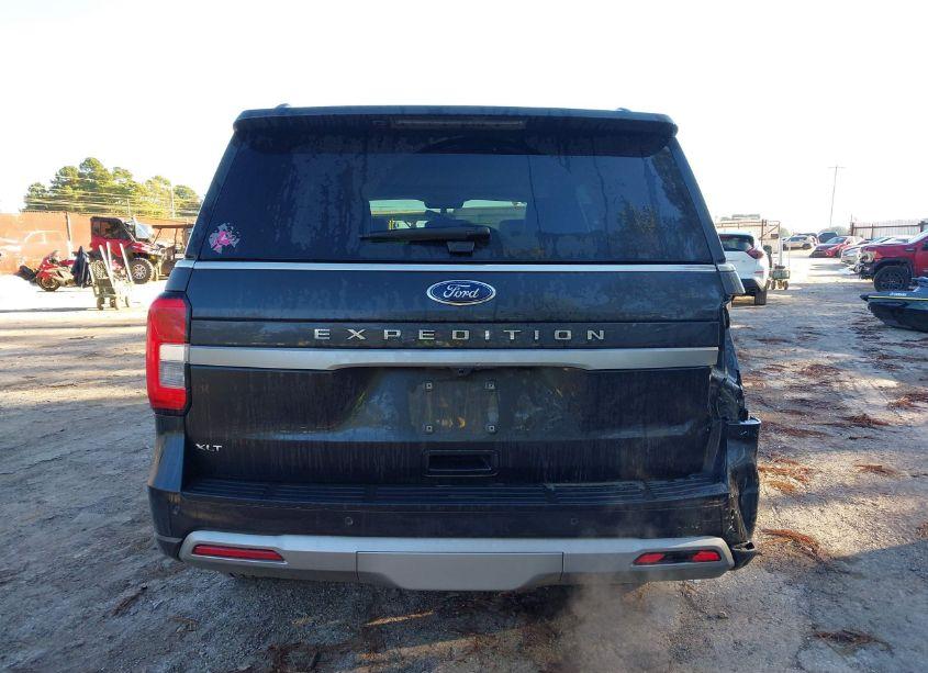 Photo 16 of 2023 Ford Expedition XLT (VIN 1FMJU1H83PEA66933)