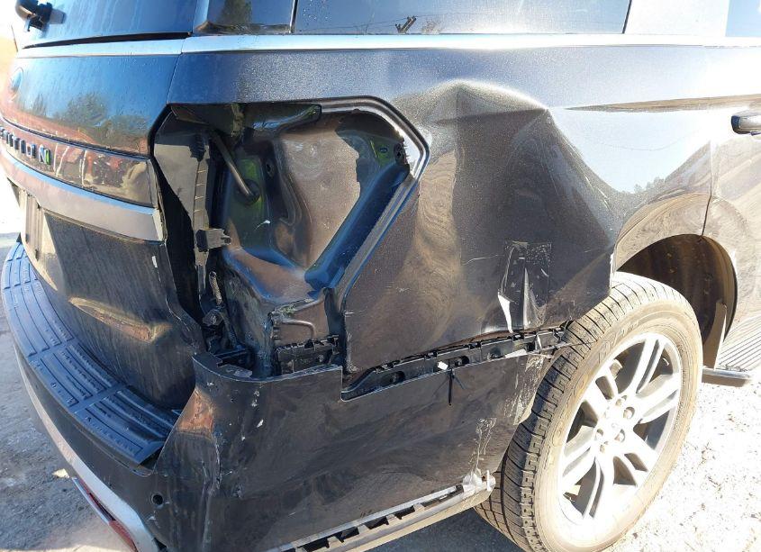 Photo 6 of 2023 Ford Expedition XLT (VIN 1FMJU1H83PEA66933)