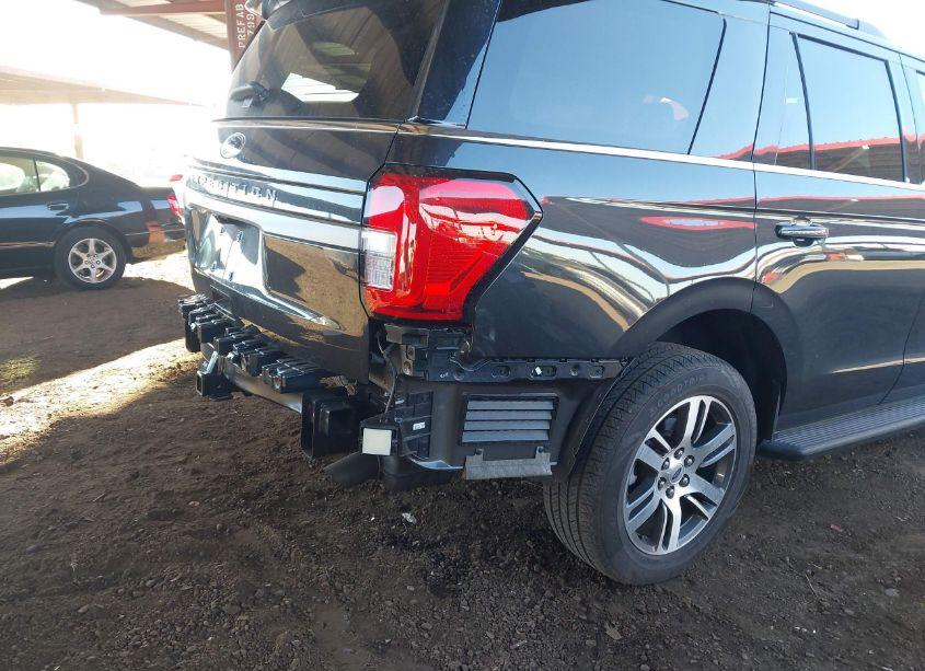 Photo 6 of 2024 Ford Expedition XLT (VIN 1FMJU1H83REA00773)