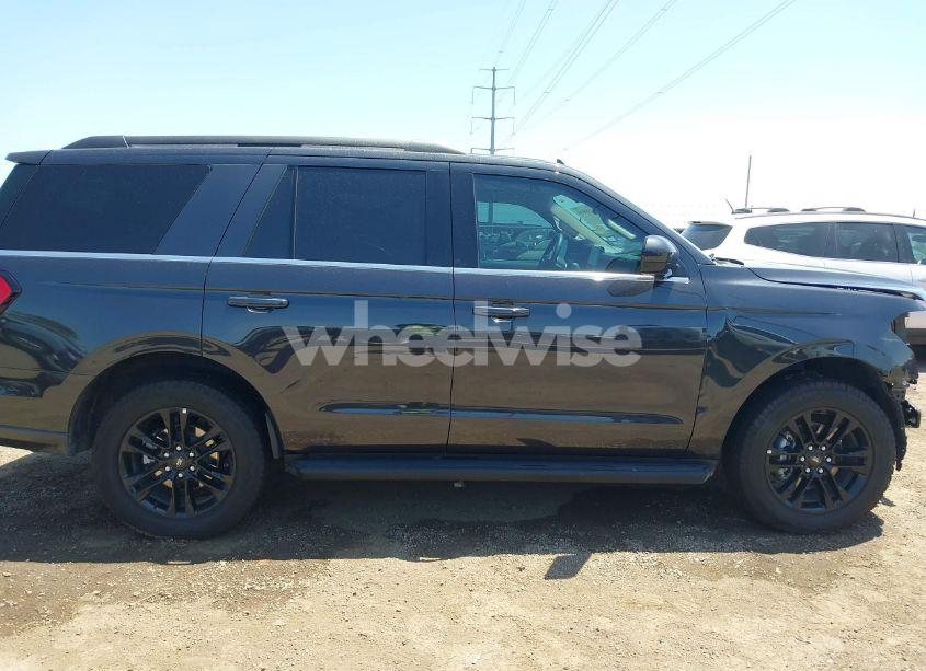 Photo 14 of 2024 Ford Expedition XLT (VIN 1FMJU1H88REB10590)
