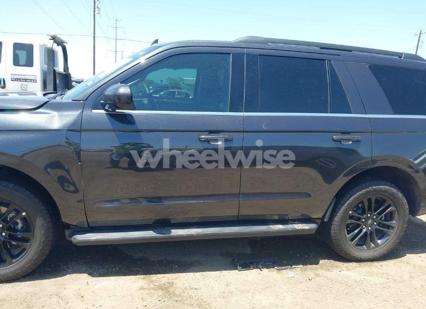 Photo 15 of 2024 Ford Expedition XLT (VIN 1FMJU1H88REB10590)
