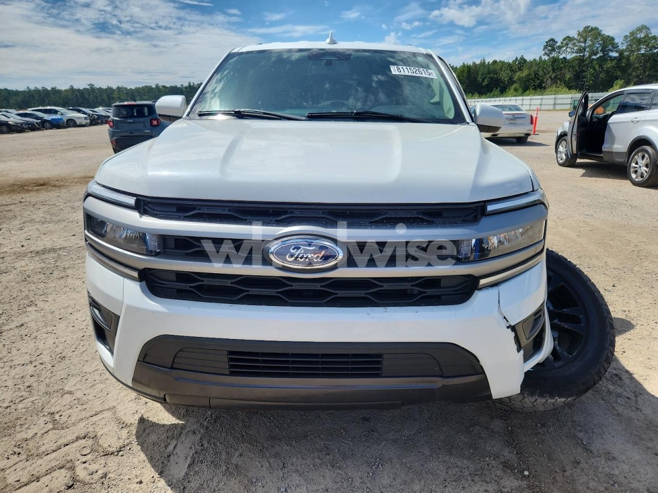 Photo 5 of 2024 FORD EXPEDITION XLT (VIN 1FMJU1H8XREA78483)