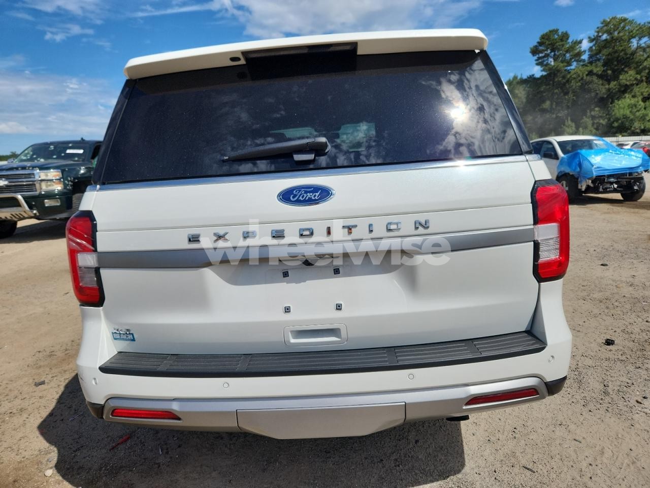 Photo 6 of 2024 FORD EXPEDITION XLT (VIN 1FMJU1H8XREA78483)