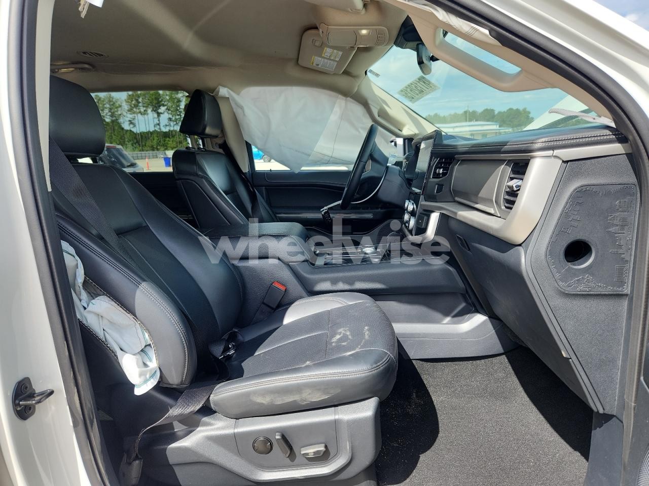 Photo 7 of 2024 FORD EXPEDITION XLT (VIN 1FMJU1H8XREA78483)