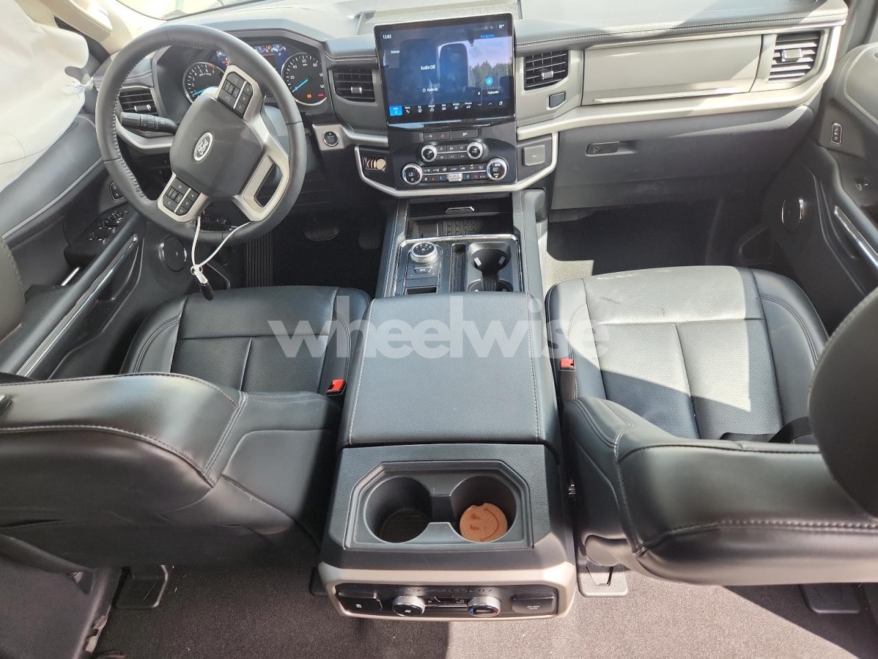 Photo 8 of 2024 FORD EXPEDITION XLT (VIN 1FMJU1H8XREA78483)