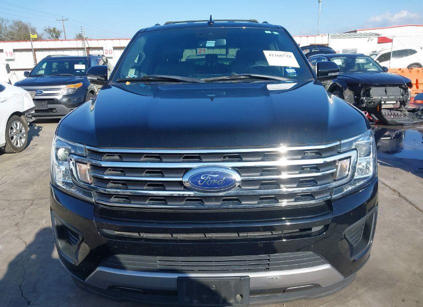 Photo 13 of 2018 Ford Expedition XLT (VIN 1FMJU1HT0JEA17703)