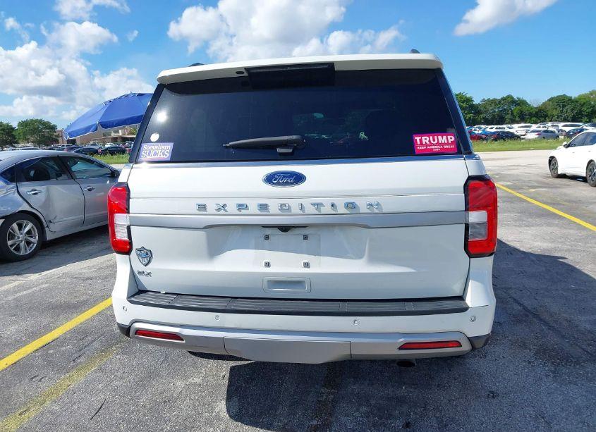 Photo 17 of 2022 Ford Expedition XLT (VIN 1FMJU1HT0NEA10739)