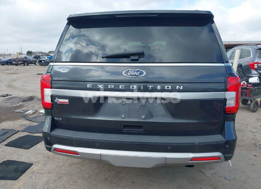Photo 16 of 2022 Ford Expedition XLT (VIN 1FMJU1HT0NEA56894)
