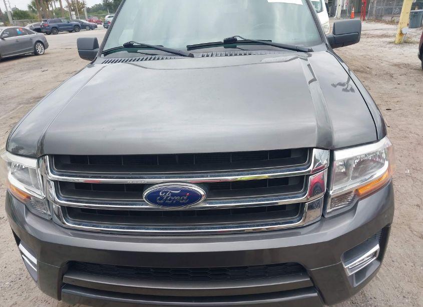 Photo 12 of 2015 Ford Expedition XLT (VIN 1FMJU1HT1FEF27839)