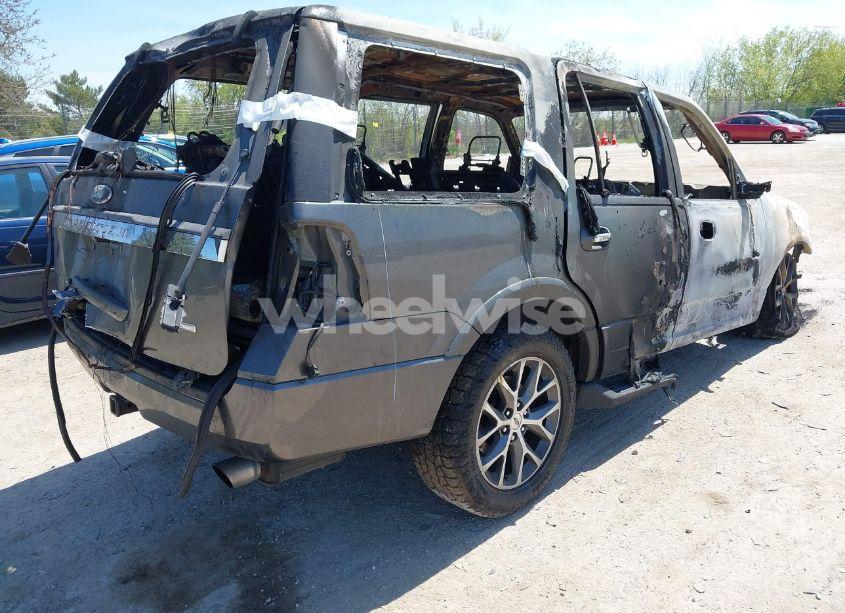 Photo 4 of 2016 Ford Expedition XLT (VIN 1FMJU1HT1GEF36154)