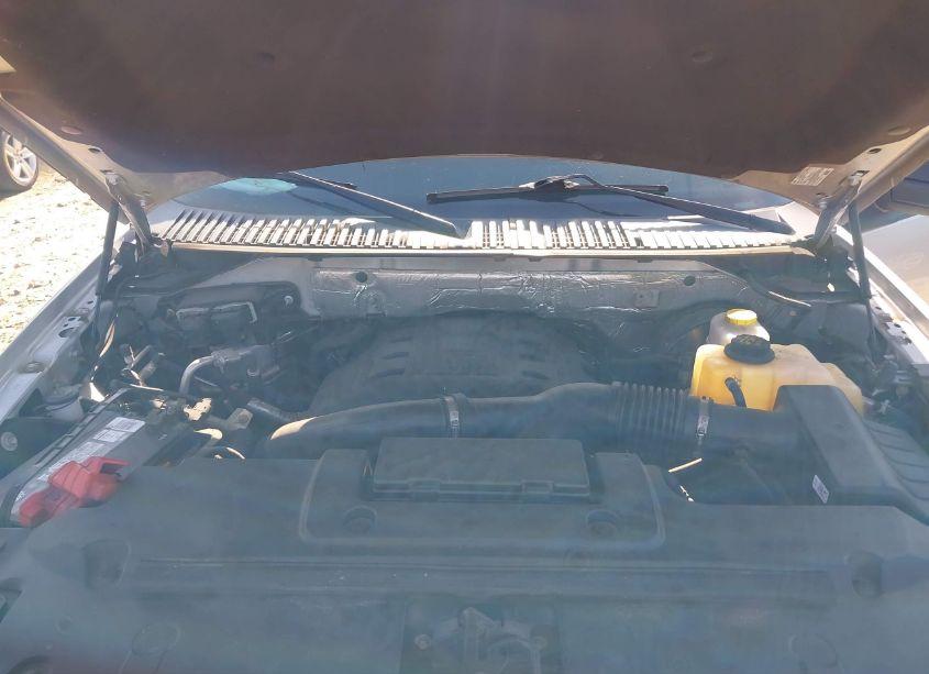 Photo 10 of 2016 Ford Expedition XLT (VIN 1FMJU1HT1GEF44304)