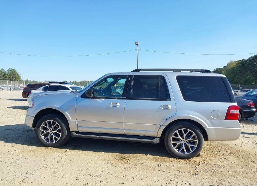 Photo 14 of 2016 Ford Expedition XLT (VIN 1FMJU1HT1GEF44304)