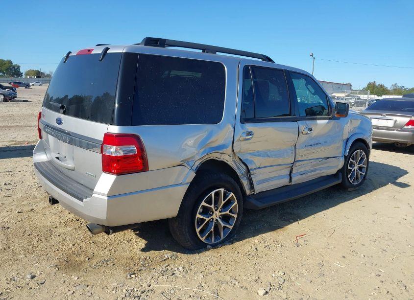 Photo 4 of 2016 Ford Expedition XLT (VIN 1FMJU1HT1GEF44304)