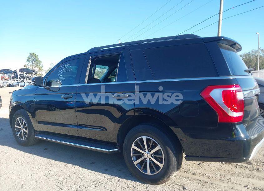 Photo 13 of 2018 Ford Expedition XLT (VIN 1FMJU1HT1JEA62584)