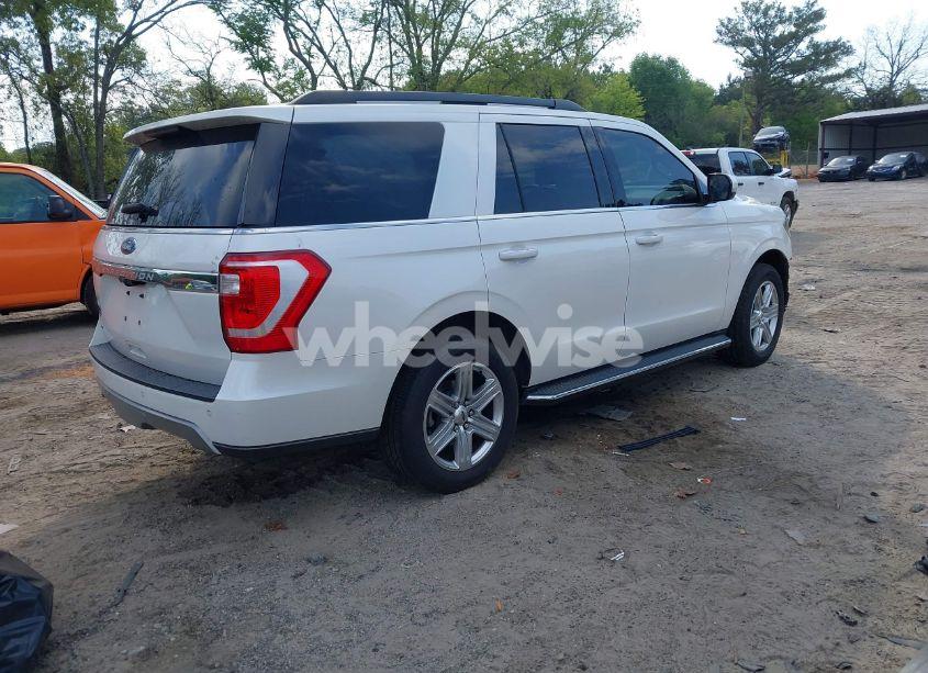Photo 4 of 2019 Ford Expedition XLT (VIN 1FMJU1HT1KEA67317)